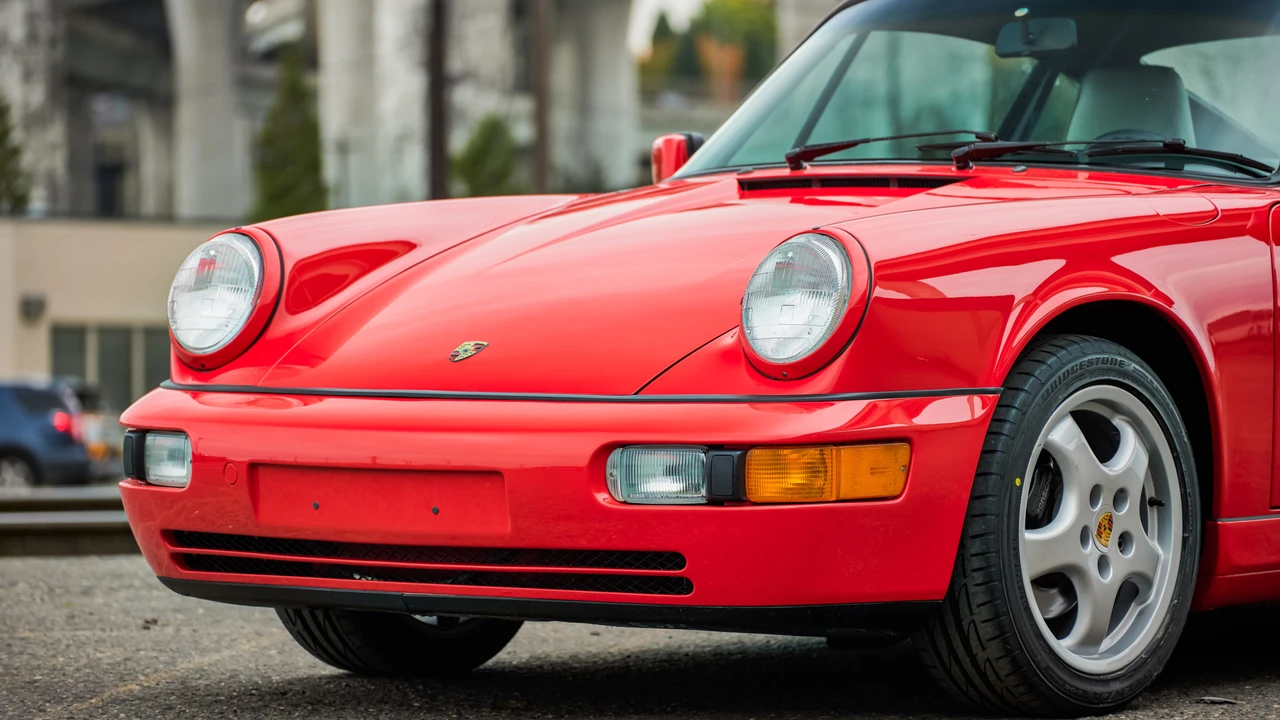 1989 Porsche 964 Carrera 4 - Image 16 of 31