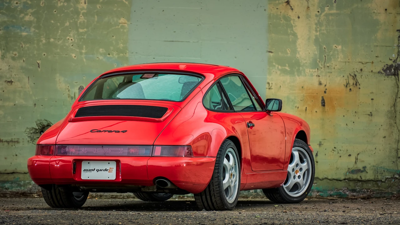 1989 Porsche 964 Carrera 4 - Image 10 of 31