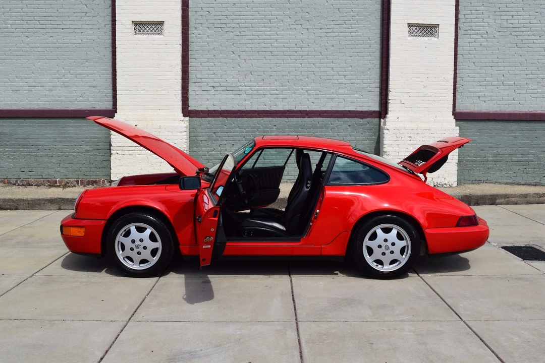 1989 Porsche 964 Carrera 4 - Image 8 of 31