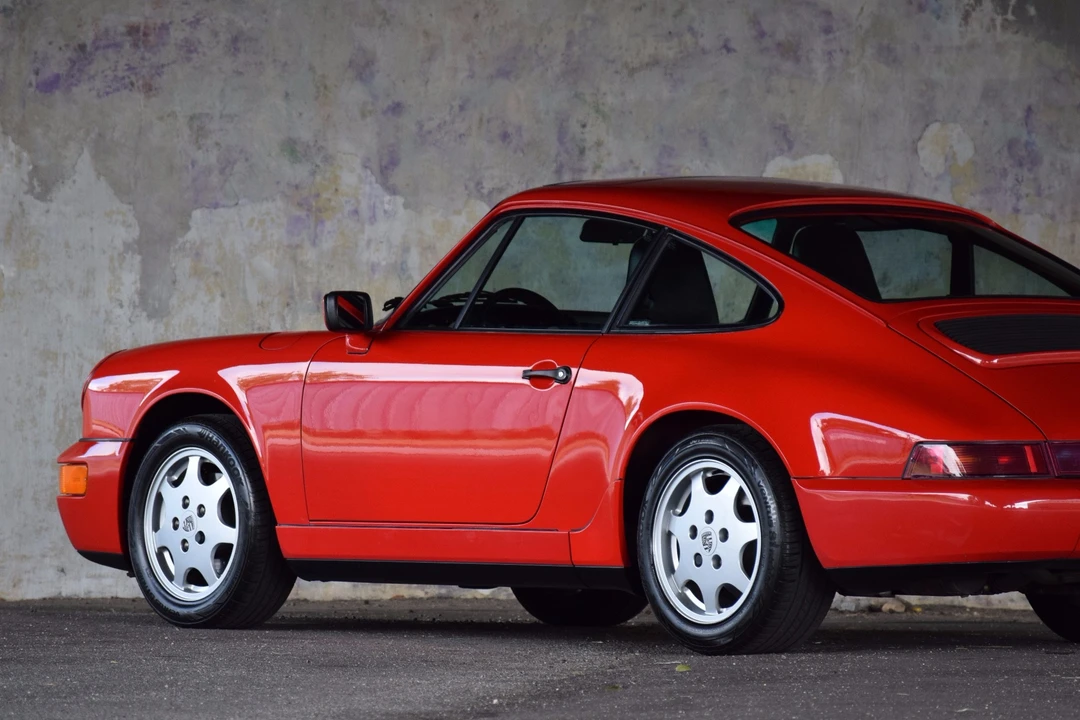 1989 Porsche 964 Carrera 4 - Image 13 of 31