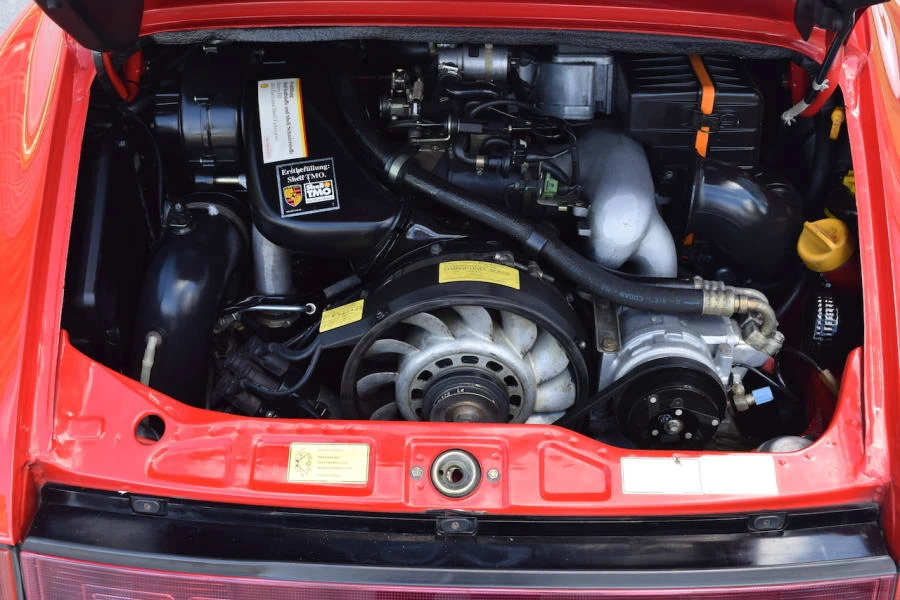 1989 Porsche 964 Carrera 4 - Image 9 of 12