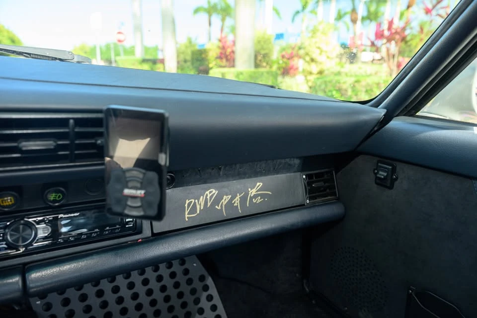 1989 Porsche 964 Carrera 4 - Image 16 of 20