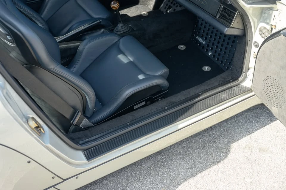 1989 Porsche 964 Carrera 4 - Image 19 of 20