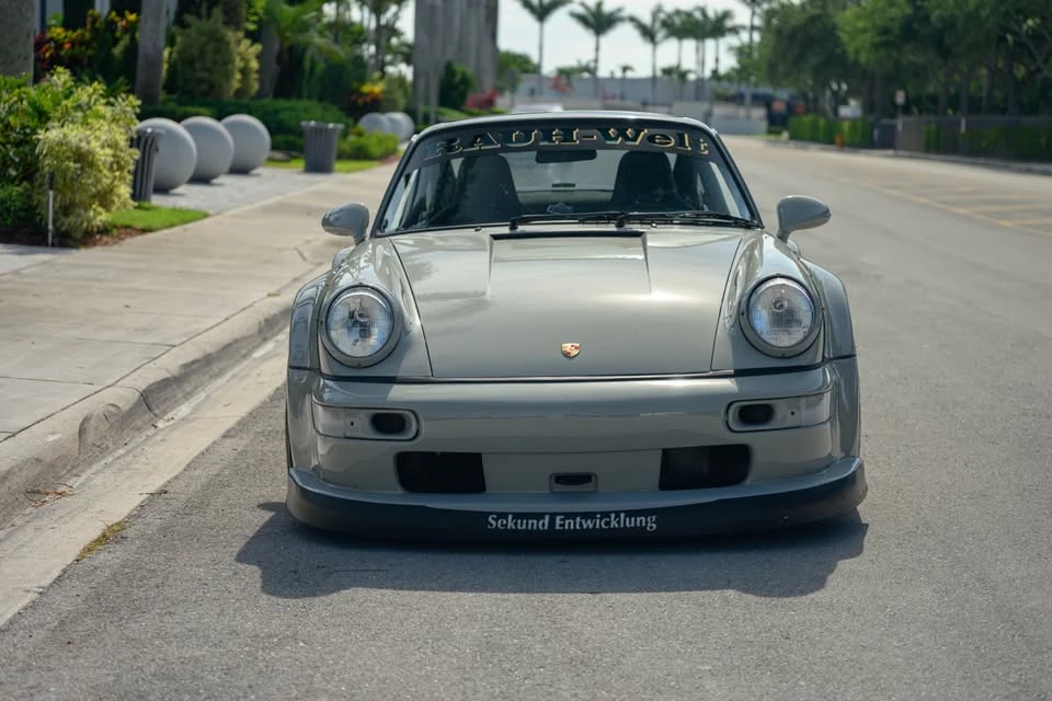 1989 Porsche 964 Carrera 4 - Image 9 of 20