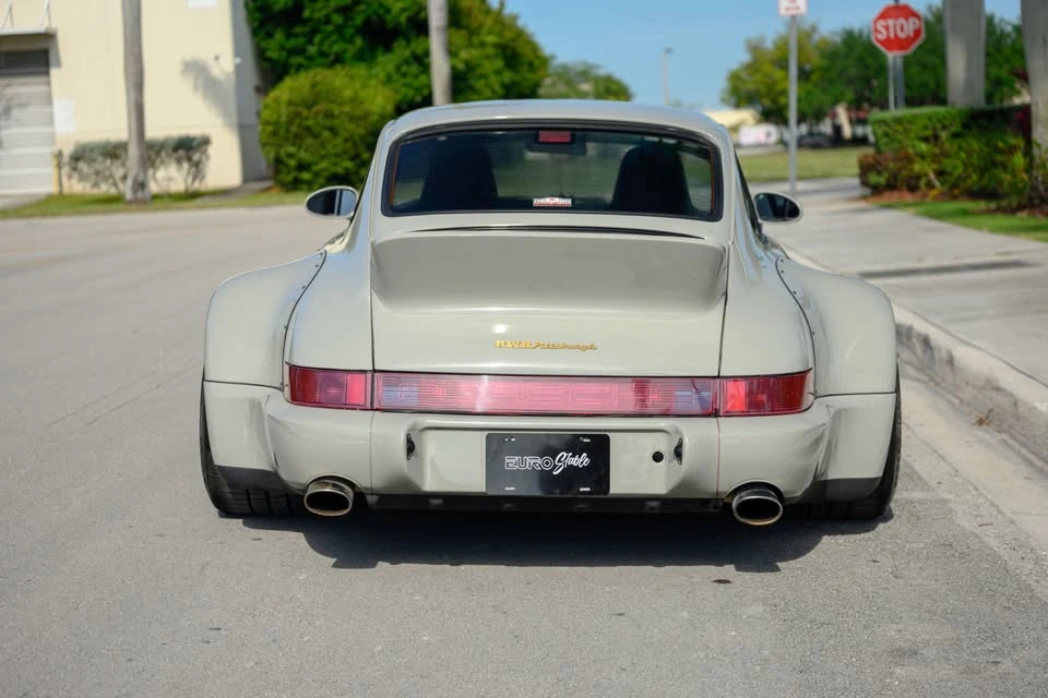 1989 Porsche 964 Carrera 4 - Image 6 of 20