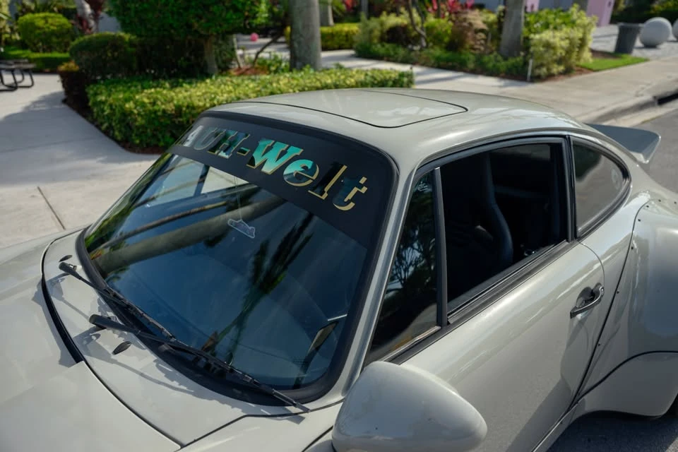 1989 Porsche 964 Carrera 4 - Image 11 of 20