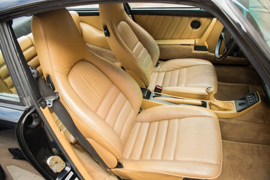 1989 Porsche 964 Carrera 4 - Image 6 of 12