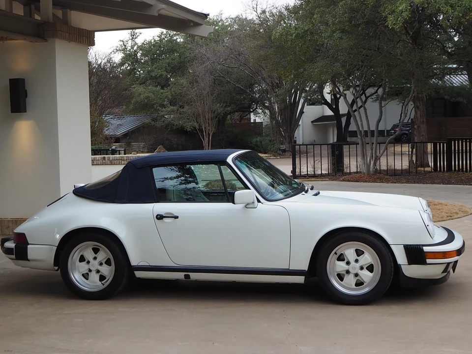 1989 Porsche 911 Carrera 3.2 - Image 10 of 31