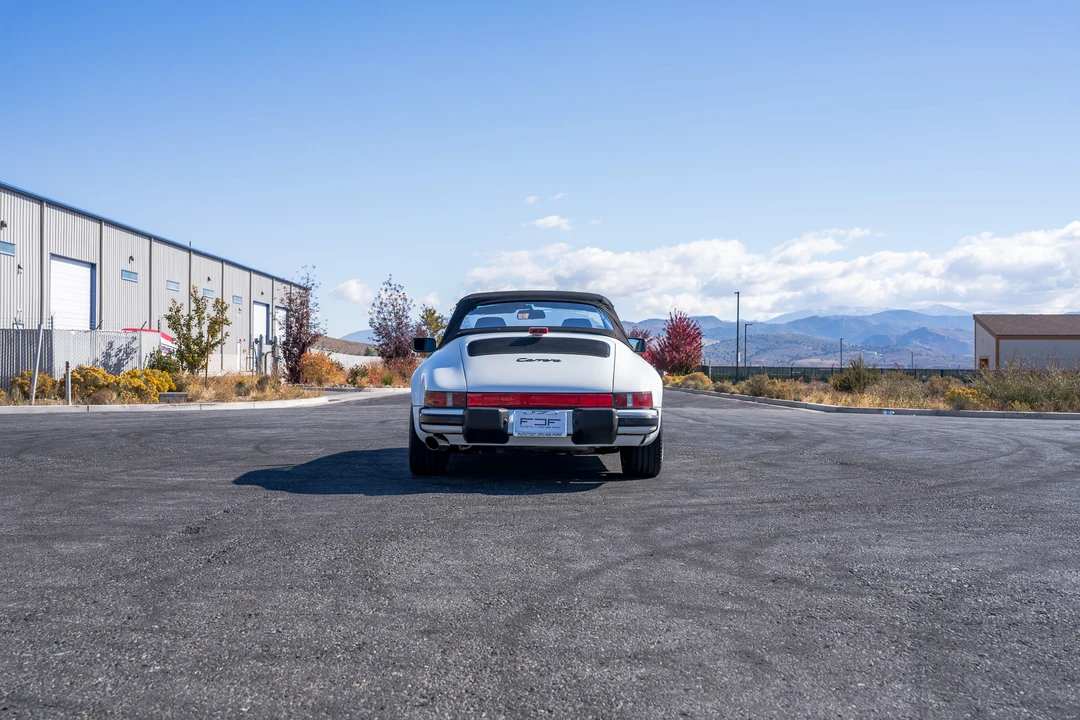 1989 Porsche 911 Carrera 3.2 - Image 17 of 31