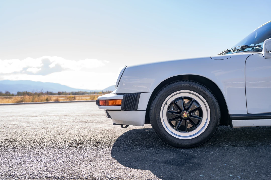 1989 Porsche 911 Carrera 3.2 - Image 22 of 31