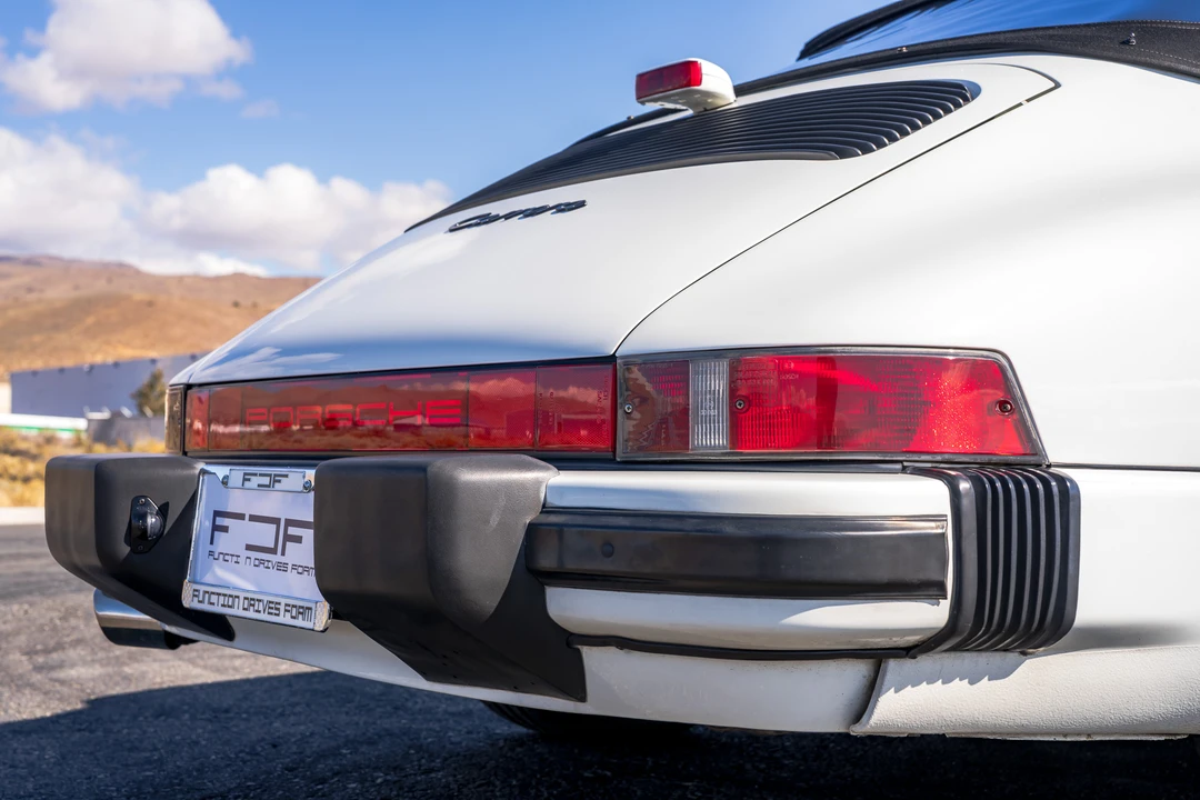 1989 Porsche 911 Carrera 3.2 - Image 29 of 31