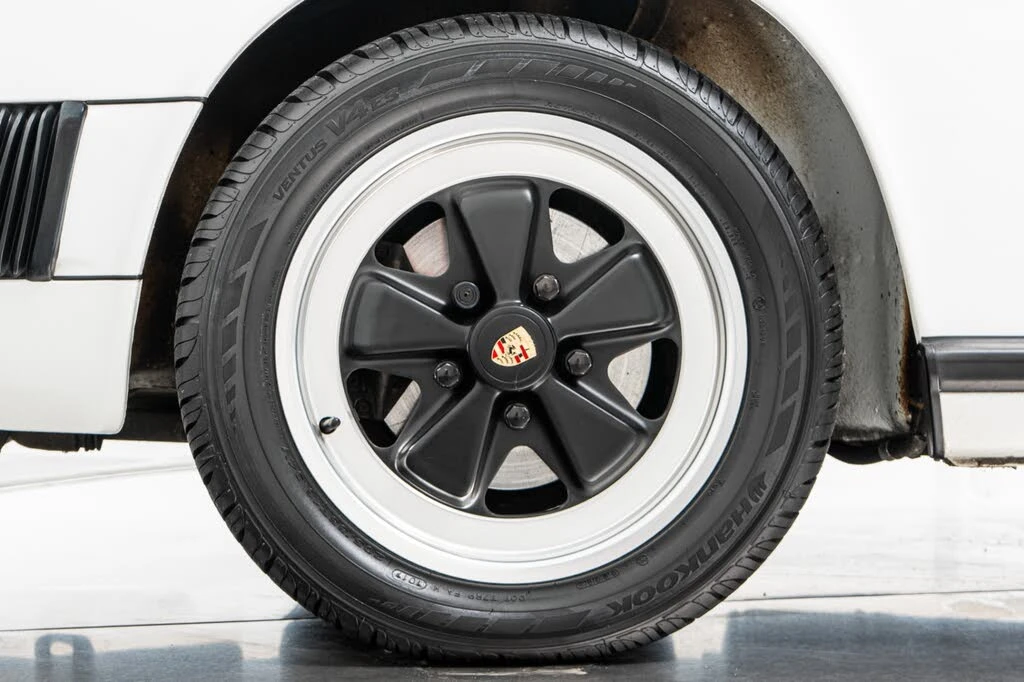 1989 Porsche 911 Carrera 3.2 - Image 10 of 31