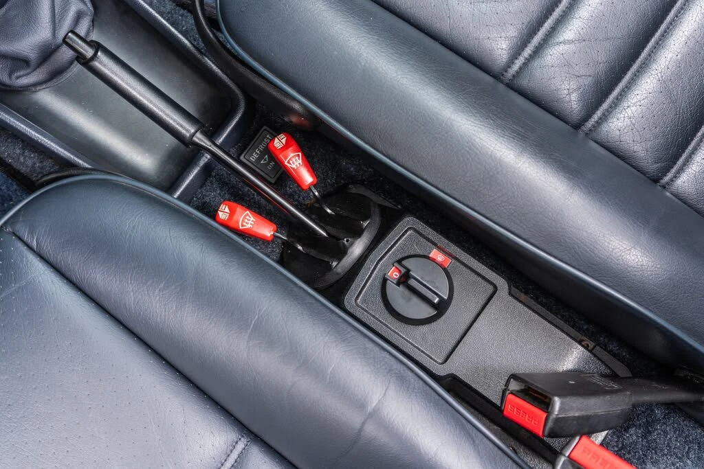 1989 Porsche 911 Carrera 3.2 - Image 27 of 31