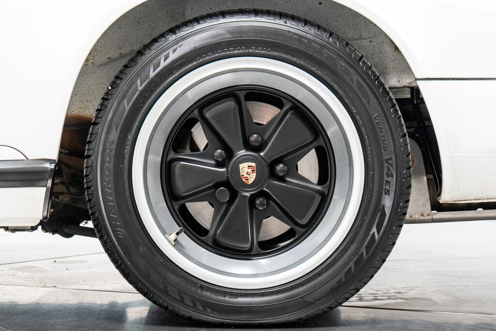 1989 Porsche 911 Carrera 3.2 - Image 11 of 31