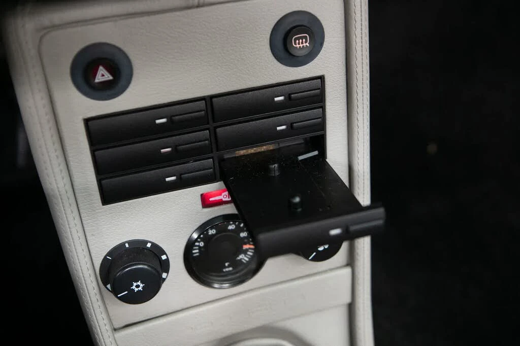 1989 Porsche 911 Carrera 3.2 - Image 30 of 31