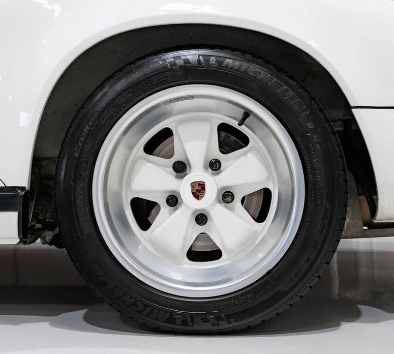 1989 Porsche 911 Carrera 3.2 - Image 14 of 31