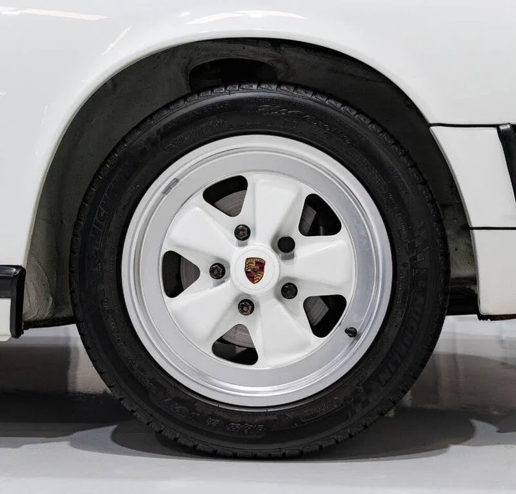 1989 Porsche 911 Carrera 3.2 - Image 19 of 31