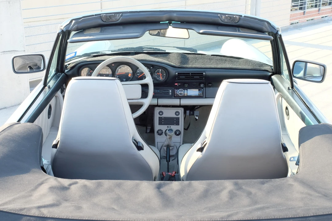 1989 Porsche 911 Carrera 3.2 - Image 19 of 31