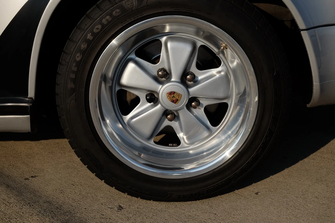 1989 Porsche 911 Carrera 3.2 - Image 10 of 31