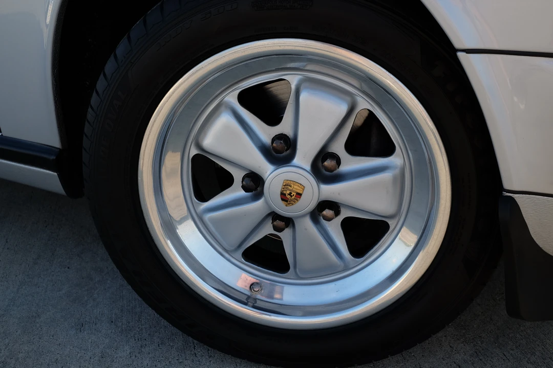 1989 Porsche 911 Carrera 3.2 - Image 13 of 31