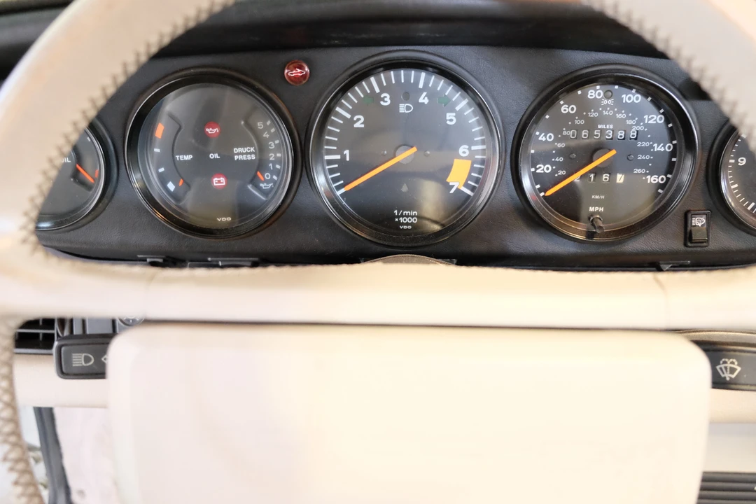 1989 Porsche 911 Carrera 3.2 - Image 24 of 31