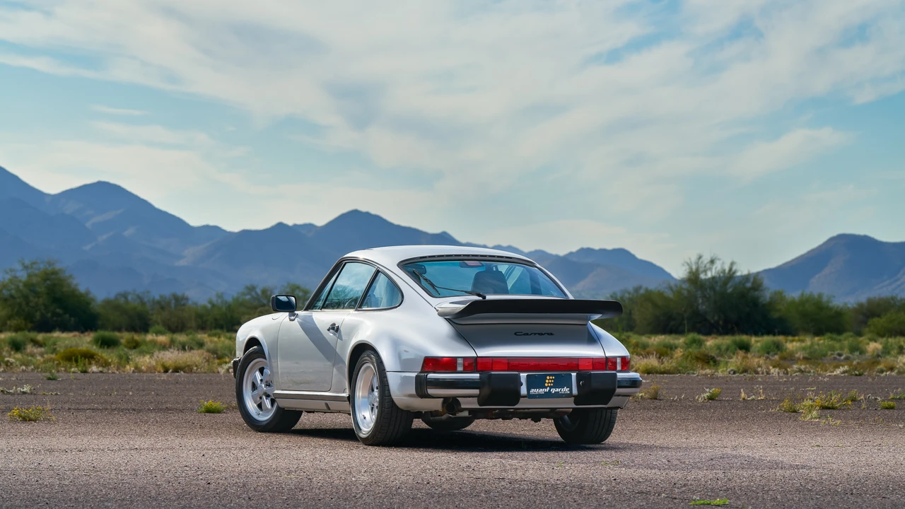 1989 Porsche 911 Carrera 3.2 - Image 10 of 31