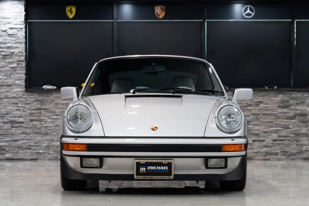 1989 Porsche 911 Carrera 3.2 - Image 9 of 31