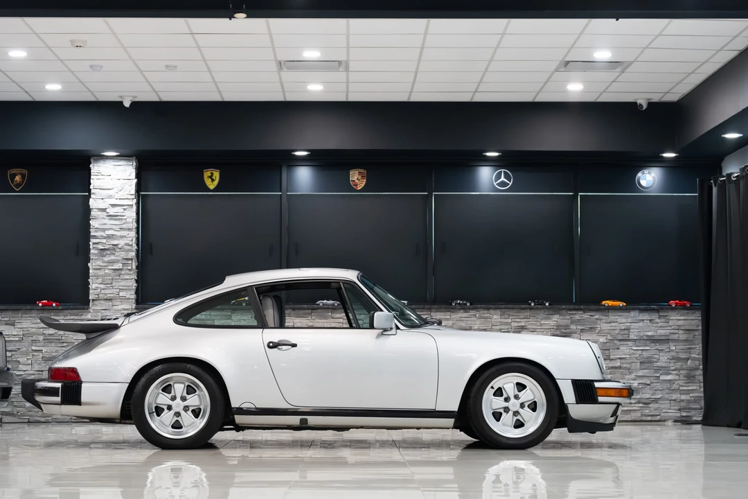 1989 Porsche 911 Carrera 3.2 - Image 28 of 31