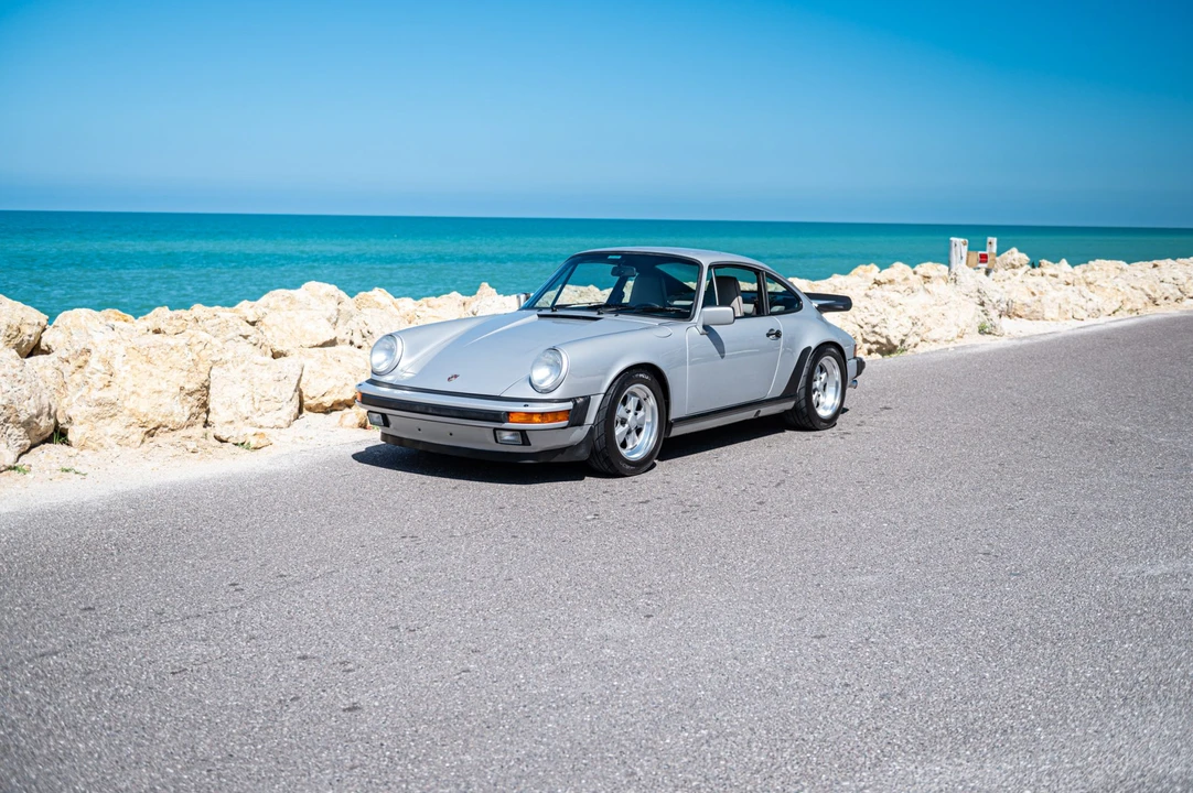 1989 Porsche 911 Carrera 3.2 - Image 5 of 31