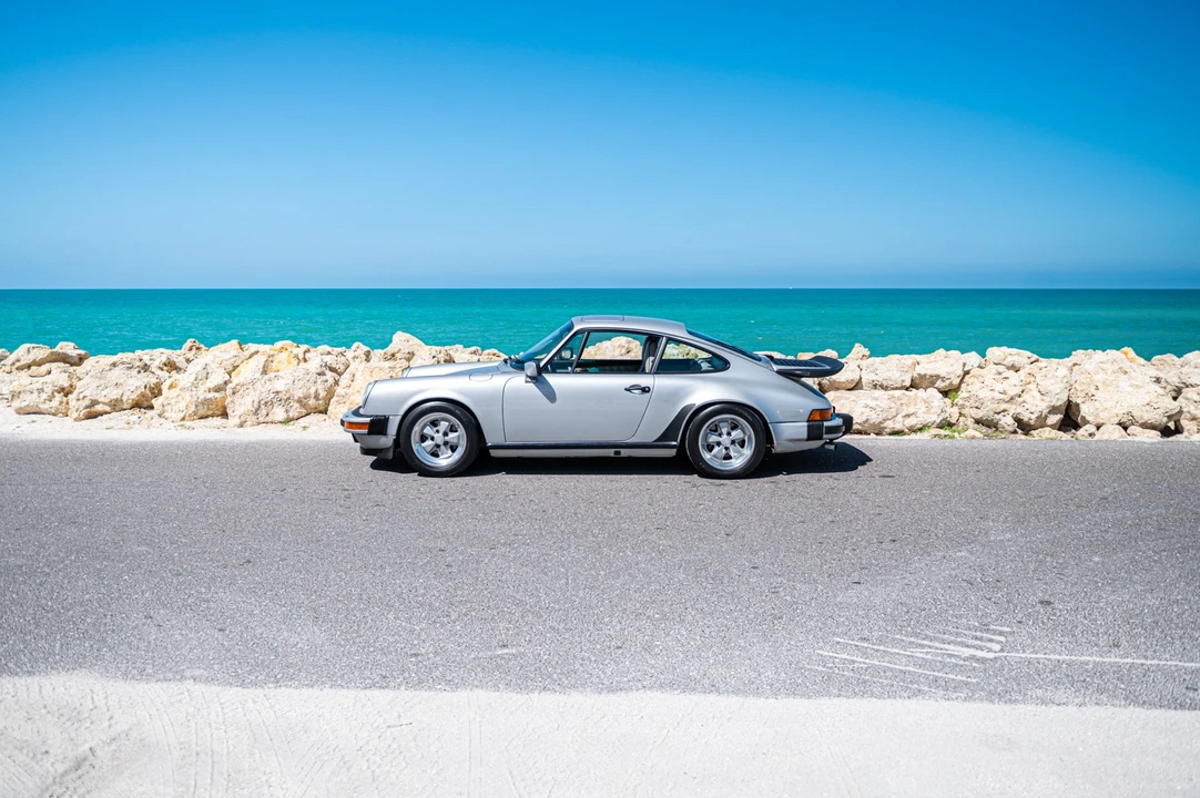 1989 Porsche 911 Carrera 3.2 - Image 8 of 31
