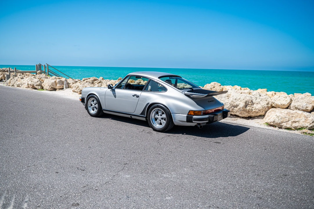 1989 Porsche 911 Carrera 3.2 - Image 10 of 31