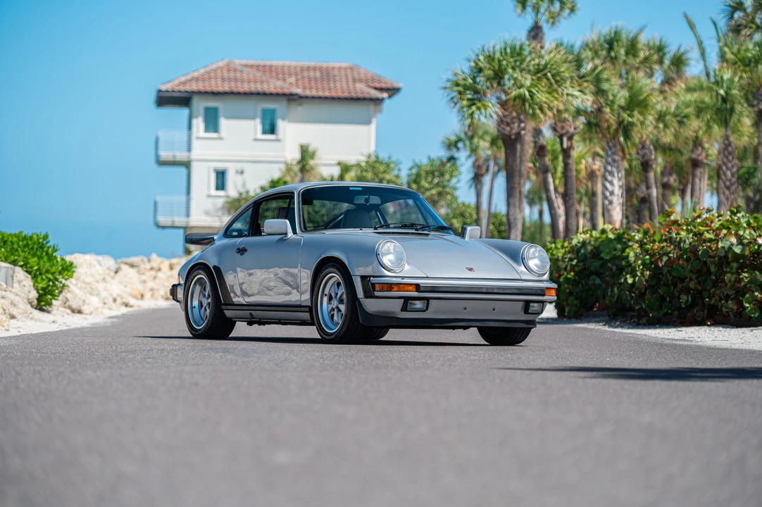 1989 Porsche 911 Carrera 3.2 - Image 16 of 31