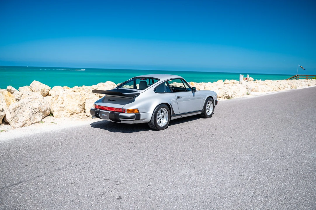 1989 Porsche 911 Carrera 3.2 - Image 12 of 31