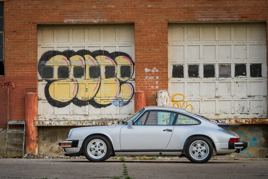 1989 Porsche 911 Carrera 3.2 - Image 10 of 31