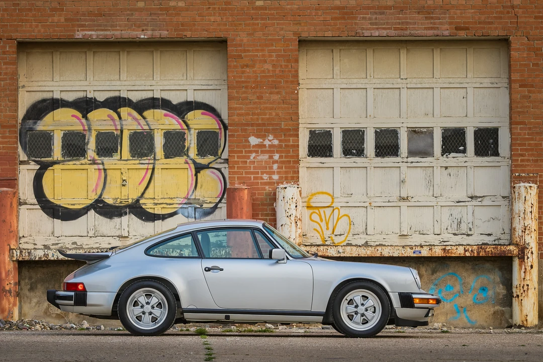 1989 Porsche 911 Carrera 3.2 - Image 17 of 31