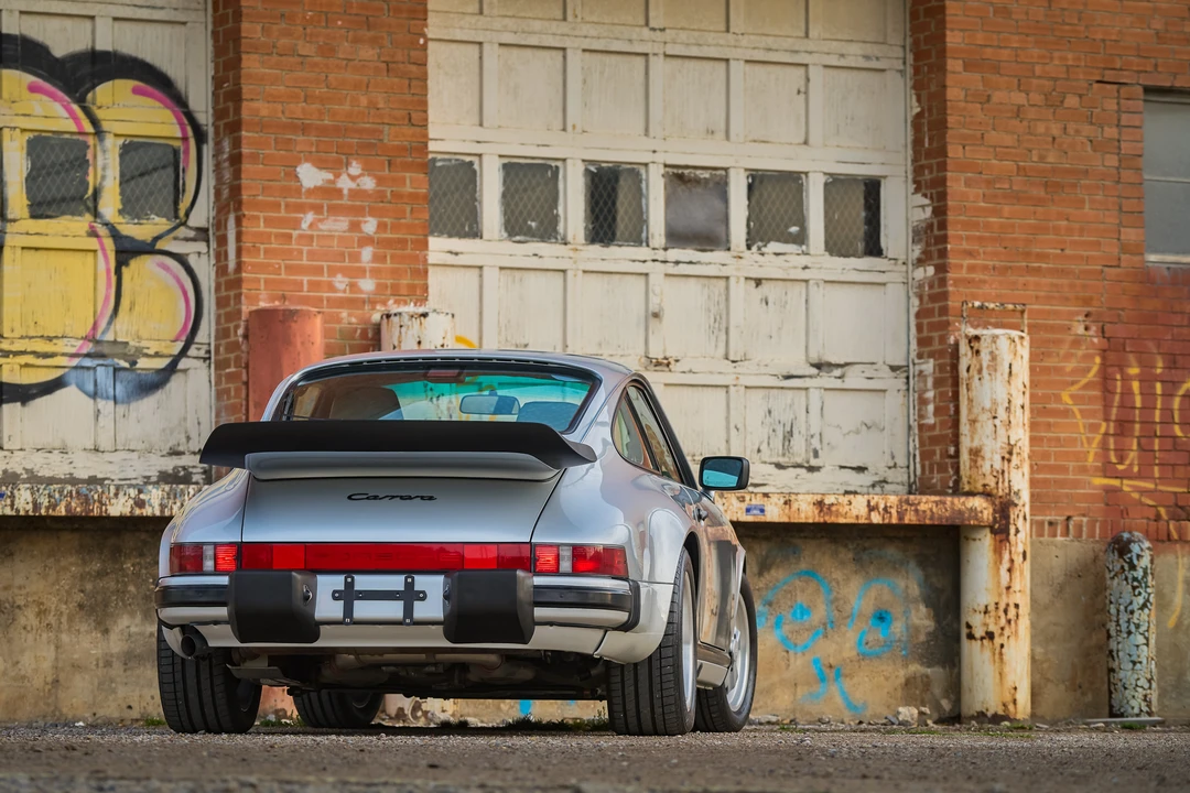 1989 Porsche 911 Carrera 3.2 - Image 15 of 31