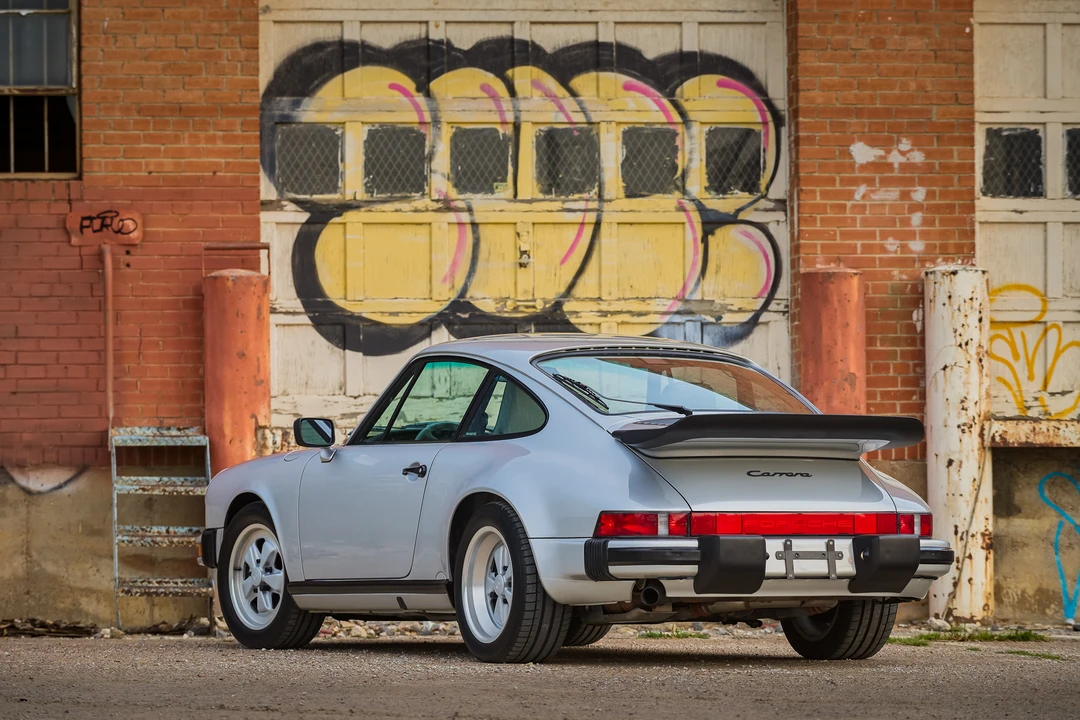 1989 Porsche 911 Carrera 3.2 - Image 12 of 31