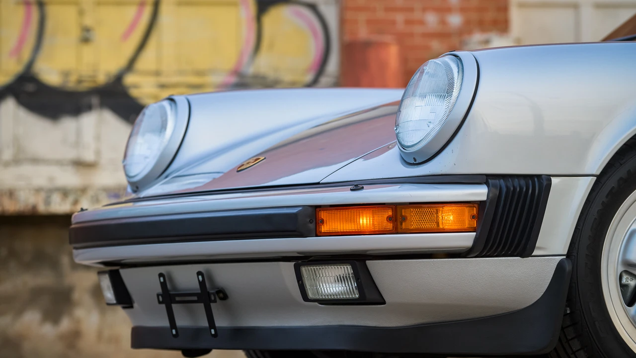 1989 Porsche 911 Carrera 3.2 - Image 29 of 31