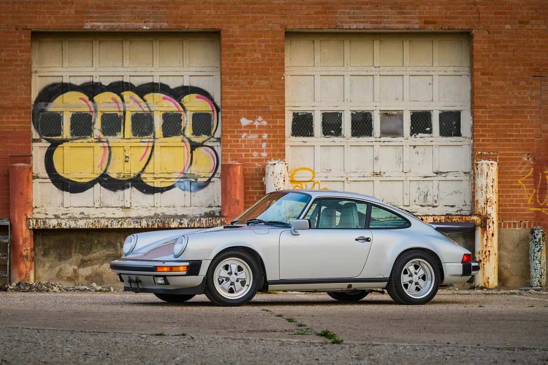 1989 Porsche 911 Carrera 3.2 - Image 9 of 31