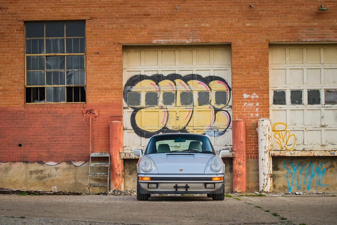 1989 Porsche 911 Carrera 3.2 - Image 4 of 31