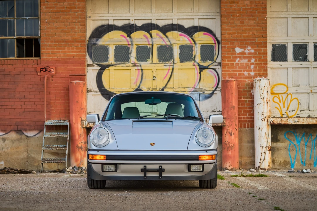 1989 Porsche 911 Carrera 3.2 - Image 5 of 31
