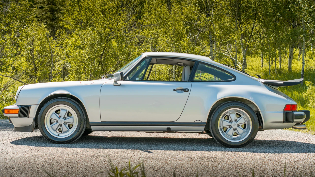 1989 Porsche 911 Carrera 3.2 - Image 6 of 31