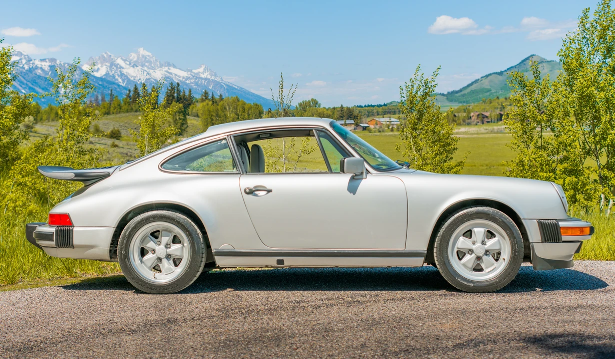 1989 Porsche 911 Carrera 3.2 - Image 16 of 31