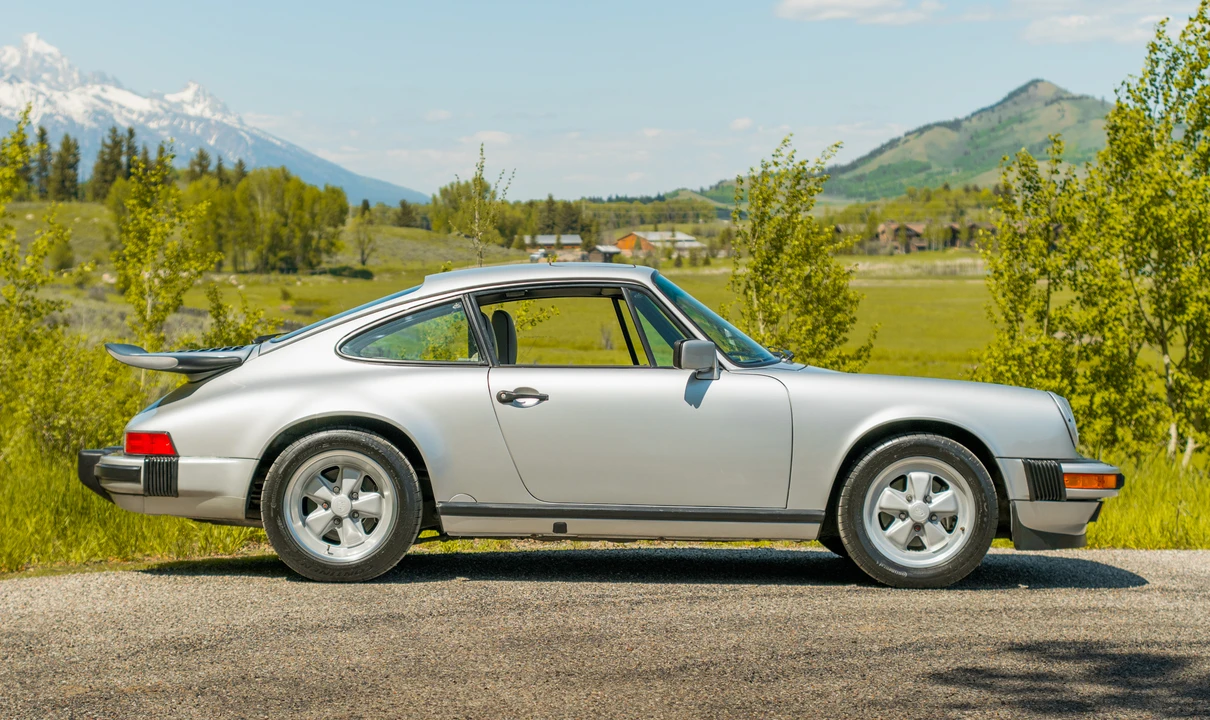 1989 Porsche 911 Carrera 3.2 - Image 14 of 31