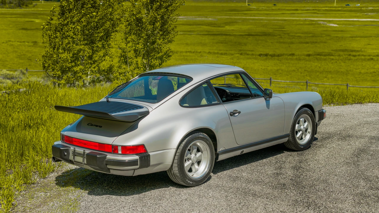 1989 Porsche 911 Carrera 3.2 - Image 12 of 31