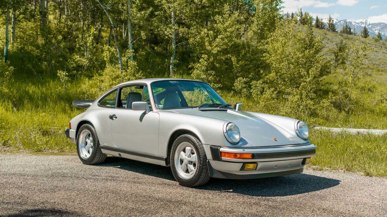 1989 Porsche 911 Carrera 3.2 - Image 17 of 31
