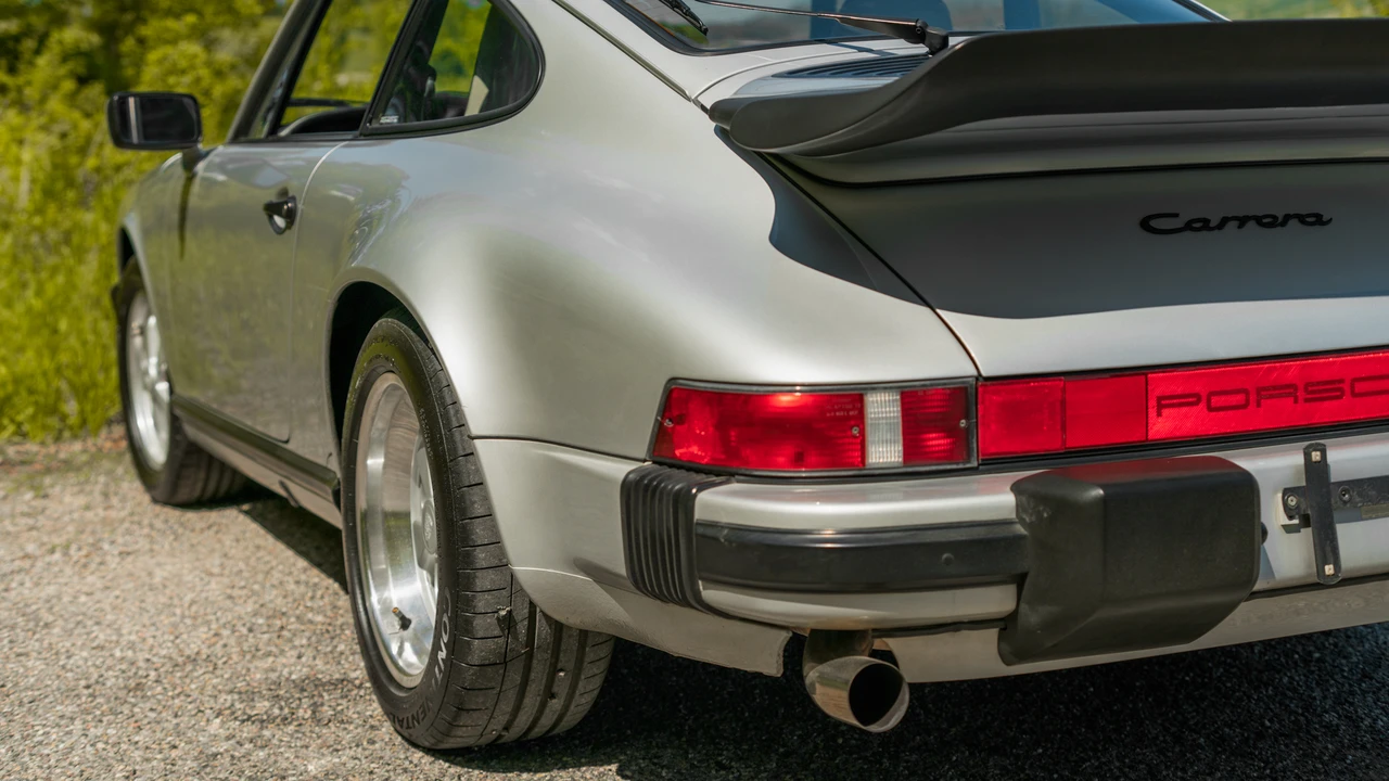 1989 Porsche 911 Carrera 3.2 - Image 28 of 31