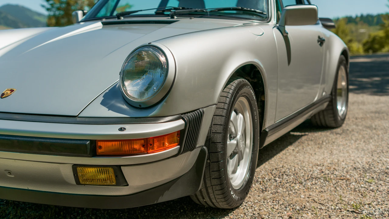 1989 Porsche 911 Carrera 3.2 - Image 27 of 31