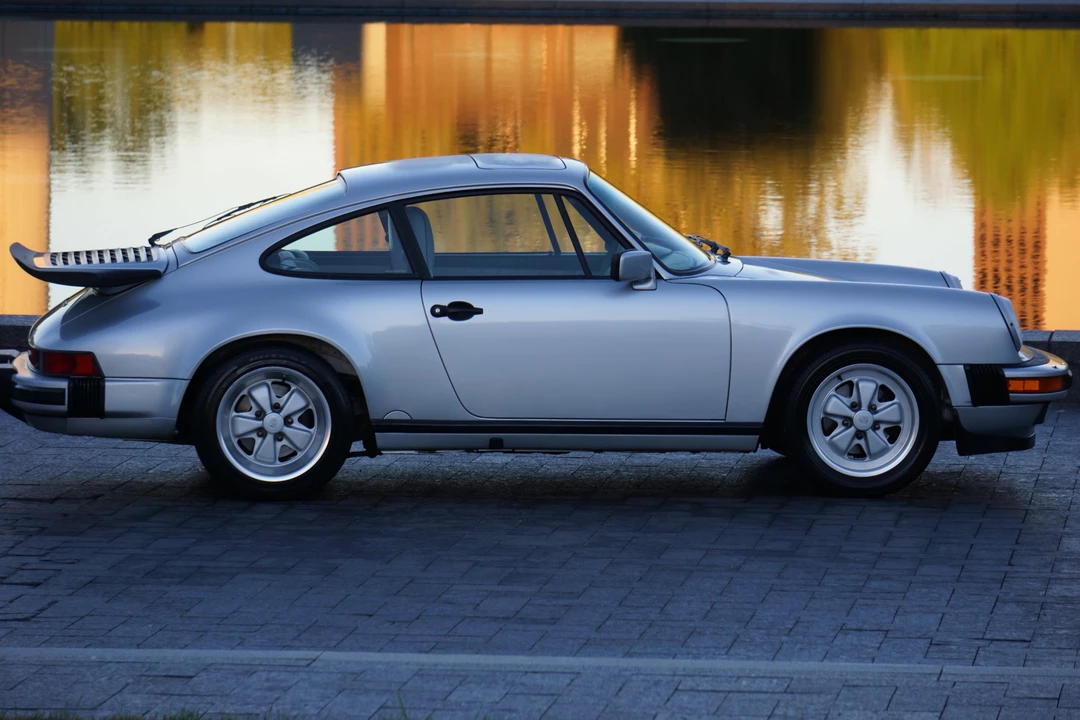 1989 Porsche 911 Carrera 3.2 - Image 15 of 31