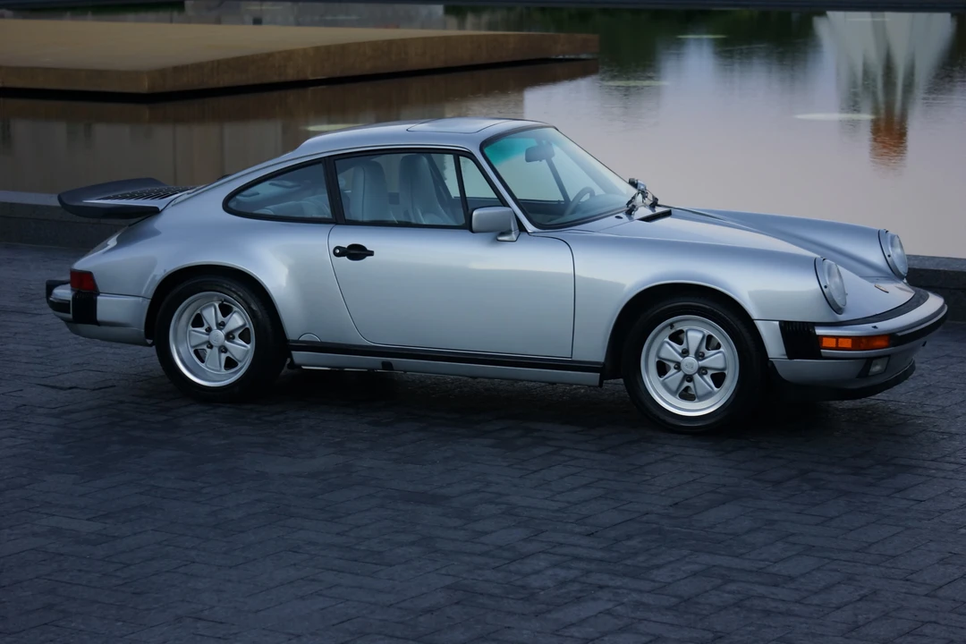 1989 Porsche 911 Carrera 3.2 - Image 11 of 31